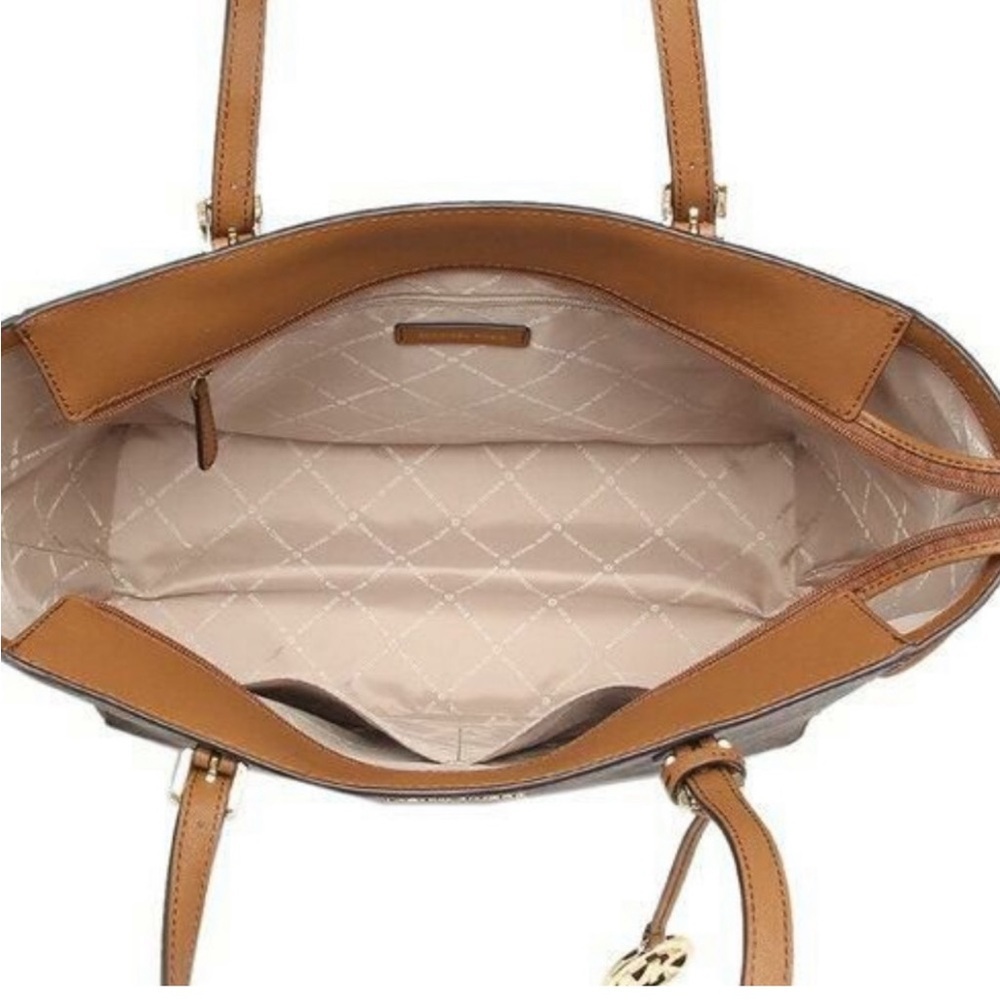 Michael Kors Large Gilly Brown Tote Shoulder Bag and Wallet Set - Picture 10 of 15